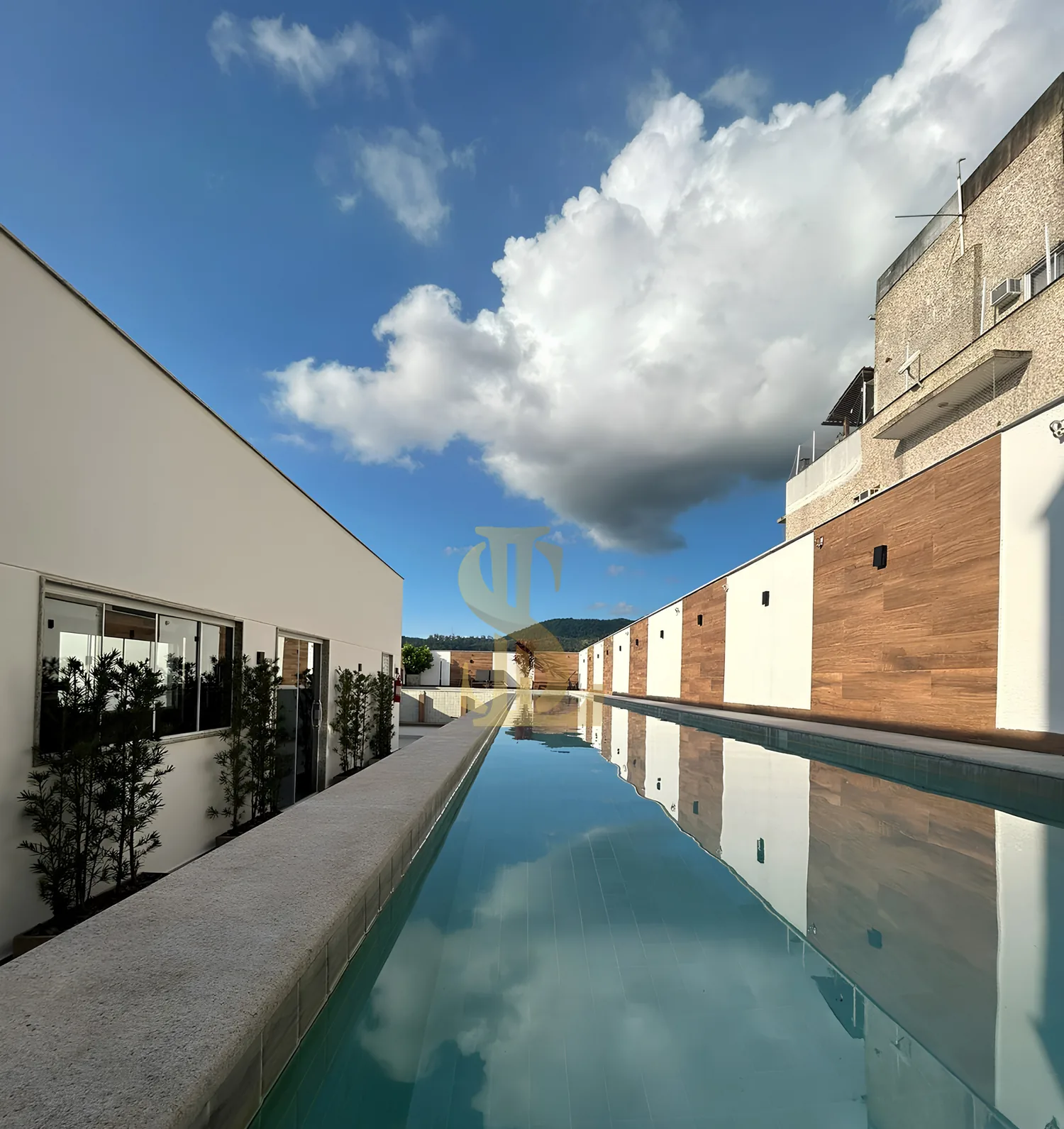Piscina com raia